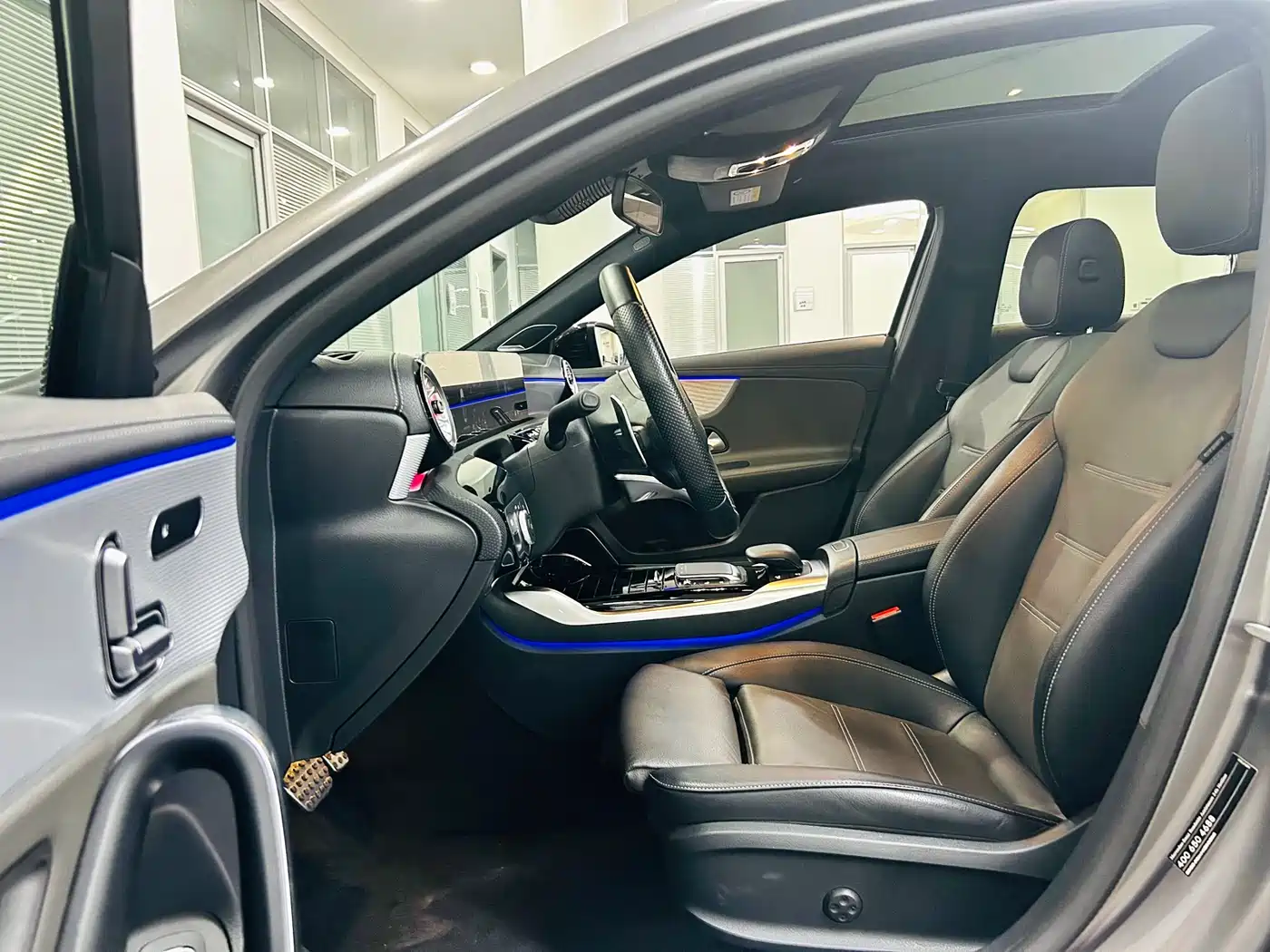 Mercedes-Benz A-Class AMG 2022 AMG A 35 L 4MATIC фото 15