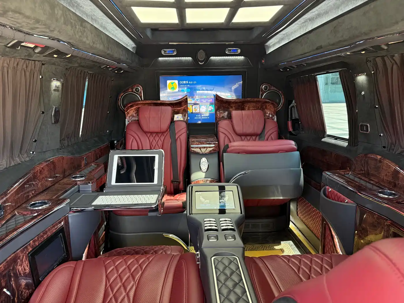 Mercedes-Benz Vito 2016 2.0T Elite 9-Seater фото 11