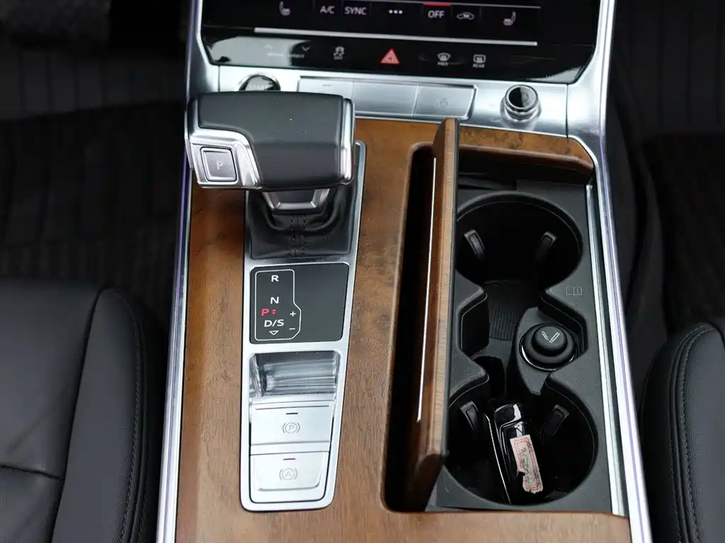 Audi A6 (Import) 2021 allroad quattro Explorer 55 TFSI Premium Off-road фото 18