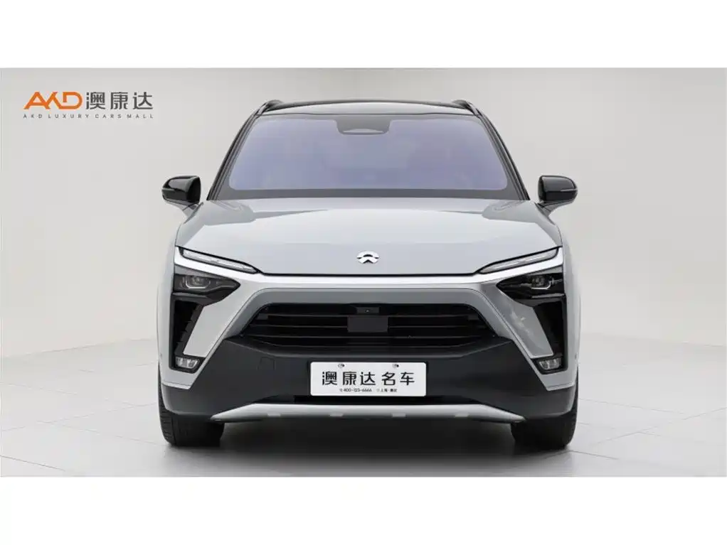 Фото 2 - NIO ES8