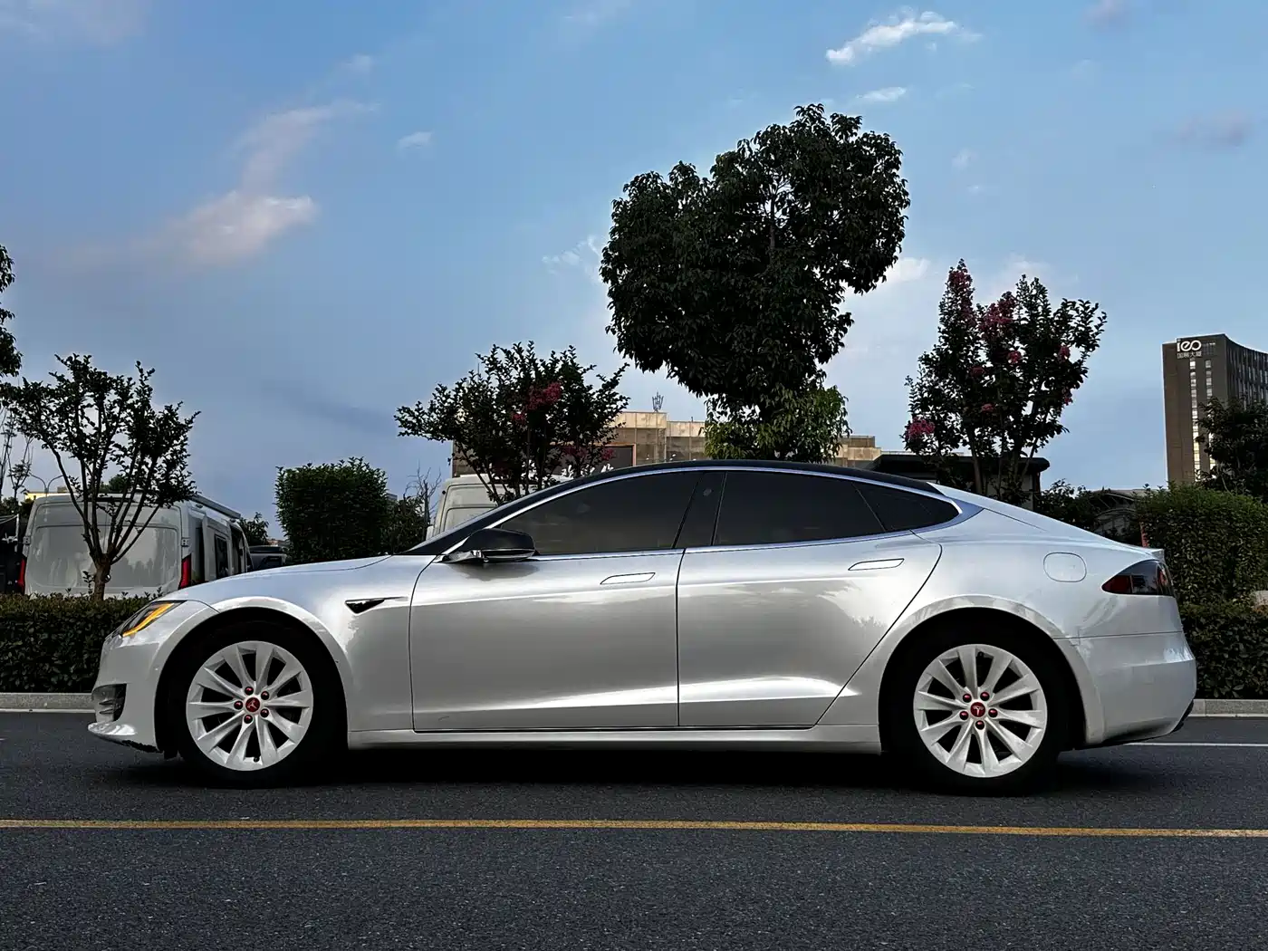 Tesla Model S 2018 2017 Model S 75D Standard Range