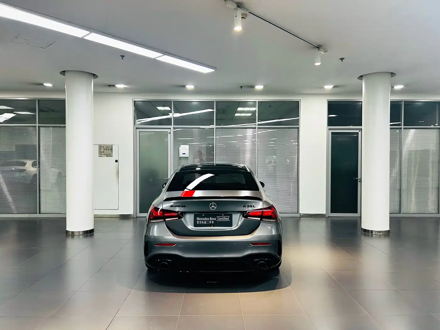 Mercedes-Benz A-Class AMG 2022 AMG A 35 L 4MATIC фото 5