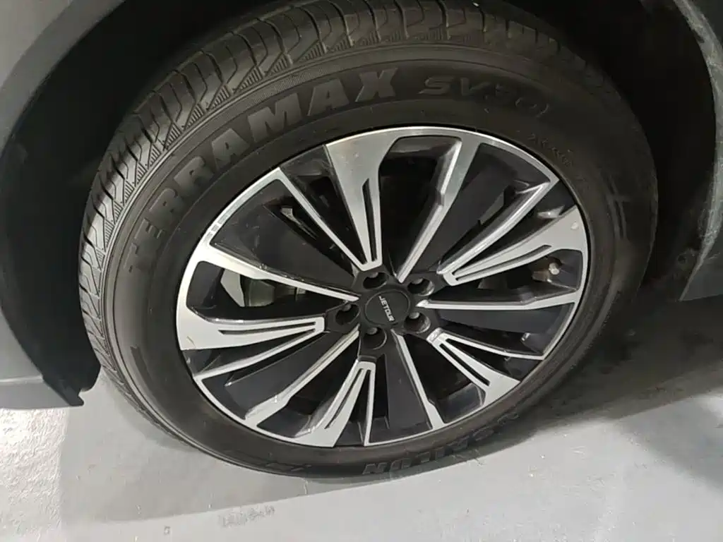 Jetour X70 PLUS 2025 2025 1.5T CVT Flagship PRO 7-seater