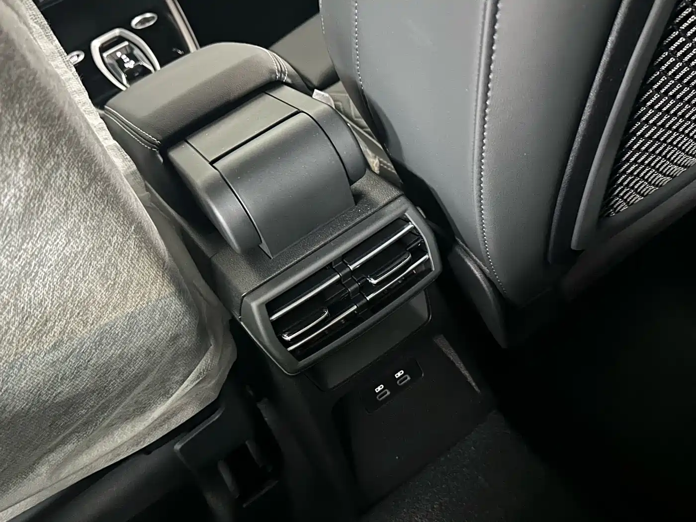Audi A3 2025 Facelift A3L Limousine 35TFSI Flying Spur Premium фото 10