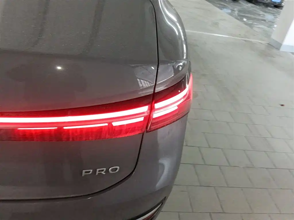 Volkswagen Passat 2025 Pro 380TSI Dragon Prestige Edition фото 8