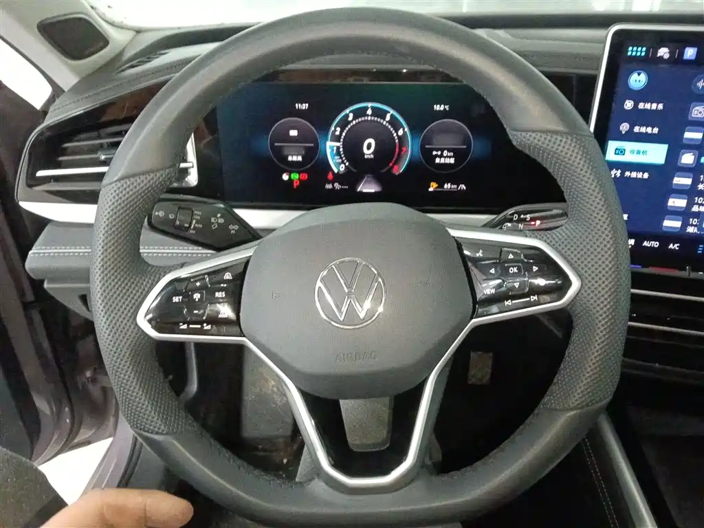 Volkswagen Passat 2025 Pro 380TSI Dragon Prestige Edition фото 11