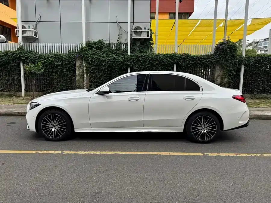 Mercedes-Benz C-Class 2025 C 260 L Sport Edition фото 16