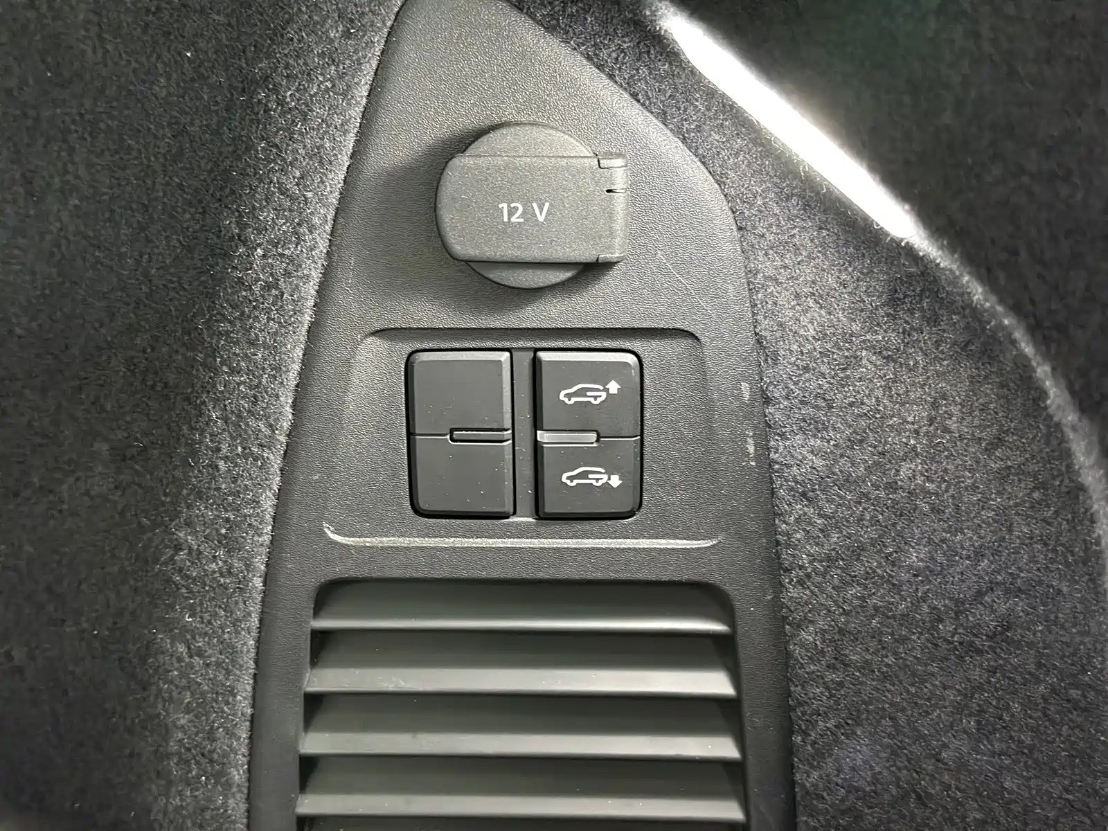 Фото 10 - Volkswagen Touareg