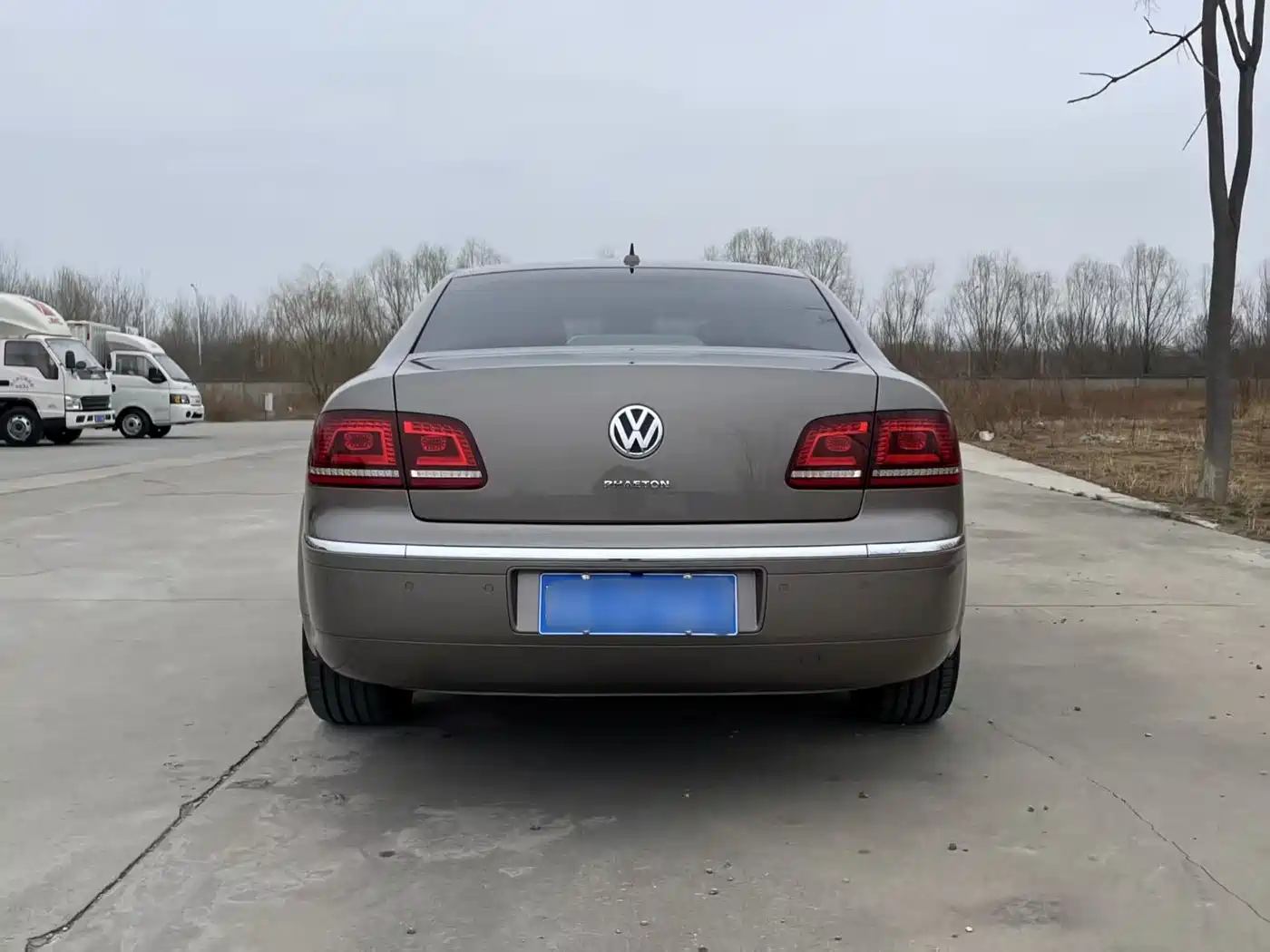 Volkswagen Phaeton 2015 Model 3.0L Exclusive Edition фото 9