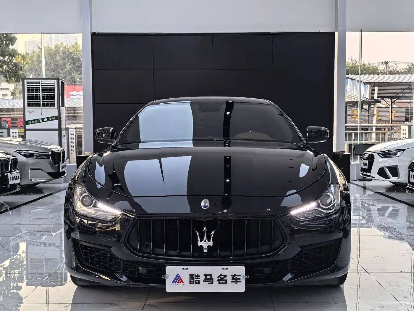 Maserati Ghibli 2019 3.0T Standard Edition China VI фото 2
