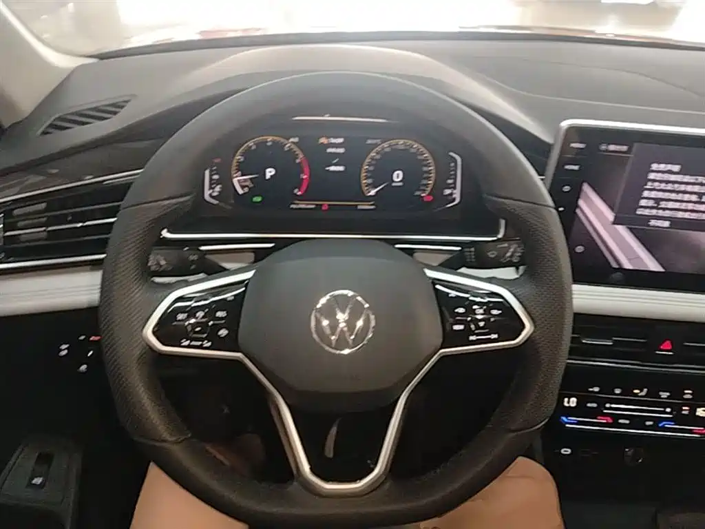 Volkswagen Tiguan L 2023 330TSI Auto 2WD Smart Edition фото 11