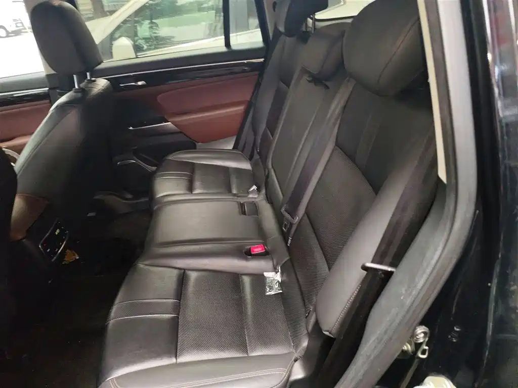 GAC Trumpchi Trumpchi GS8 2017 320T 2WD Luxury Smart Connect (7-seater) фото 17