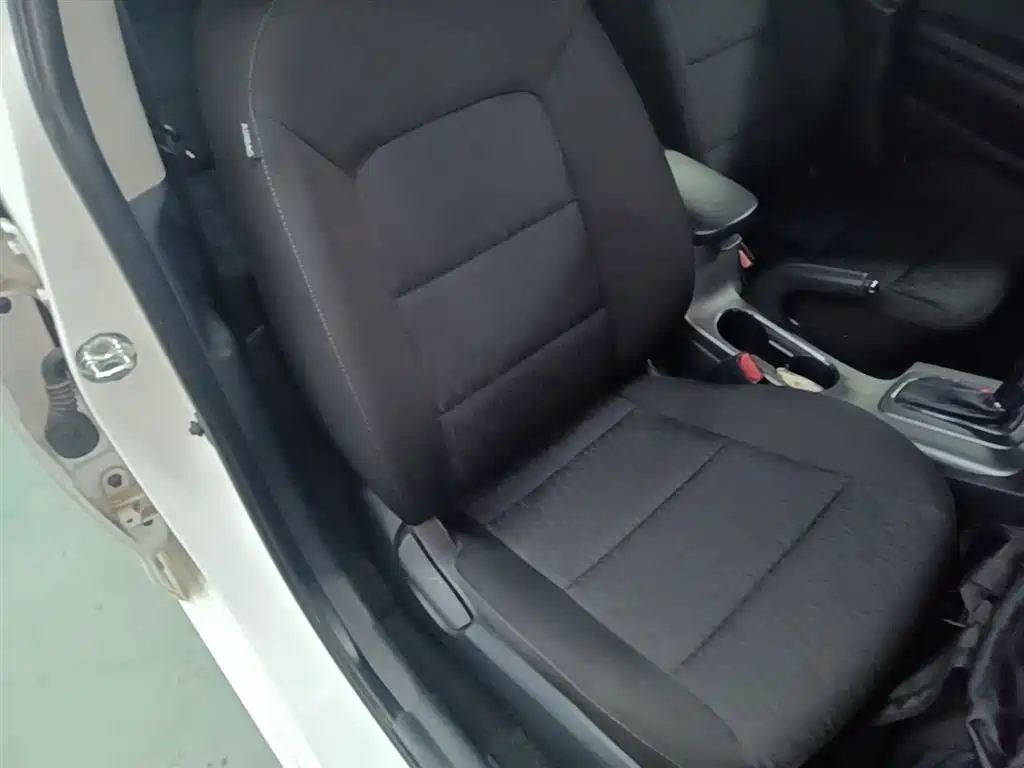 Kia K3 2015 1.6L Automatic GLS фото 25