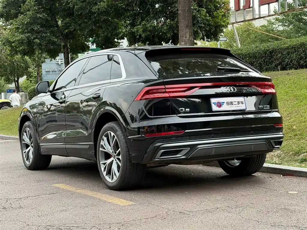 Audi Q8 2021 Model 55 TFSI Premium Dynamic фото 4