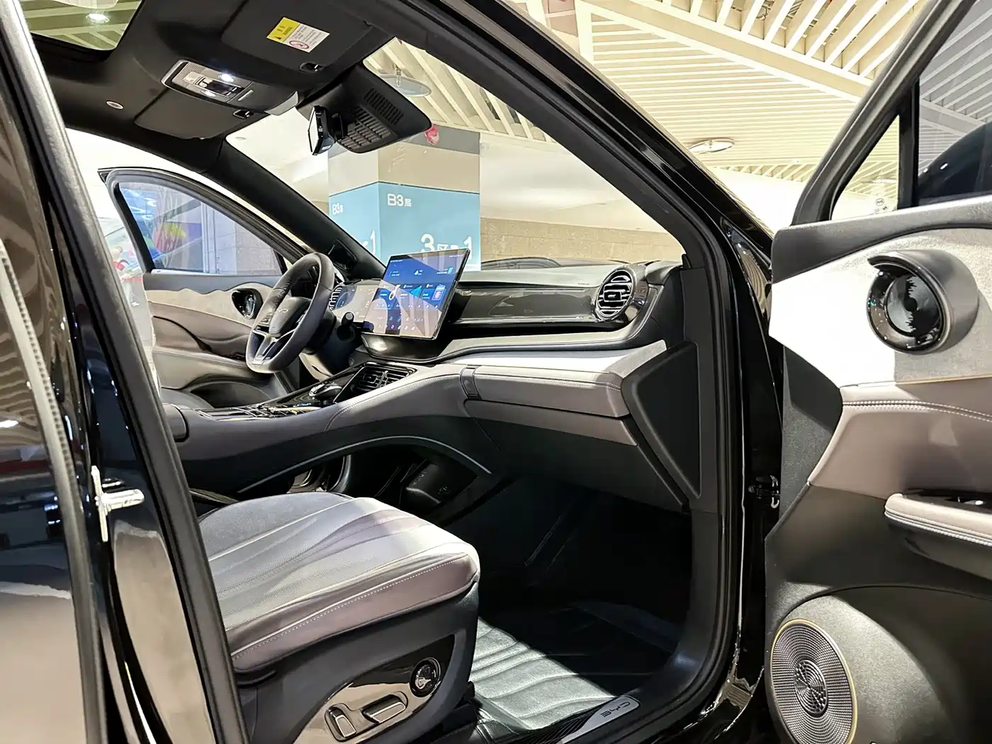 BYD Frigate 07 2023 DM-i 205KM Flagship фото 12
