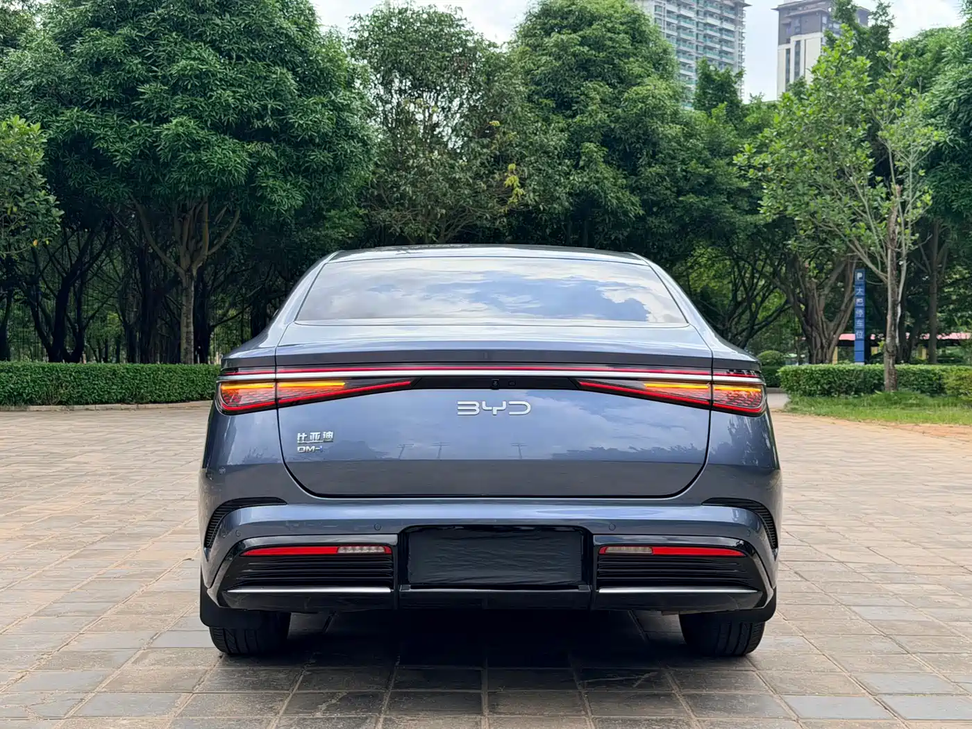 BYD Seal 2023 DM-i 1.5T 121km Flagship фото 4