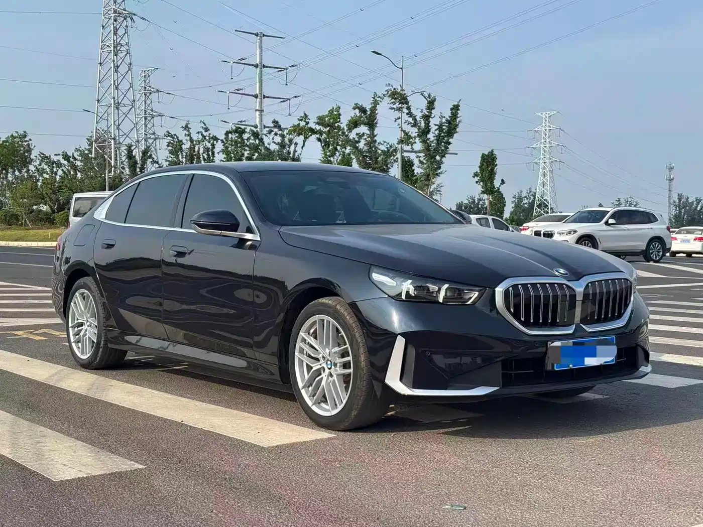 BMW 5 Series 2024 525Li Luxury Package фото 3