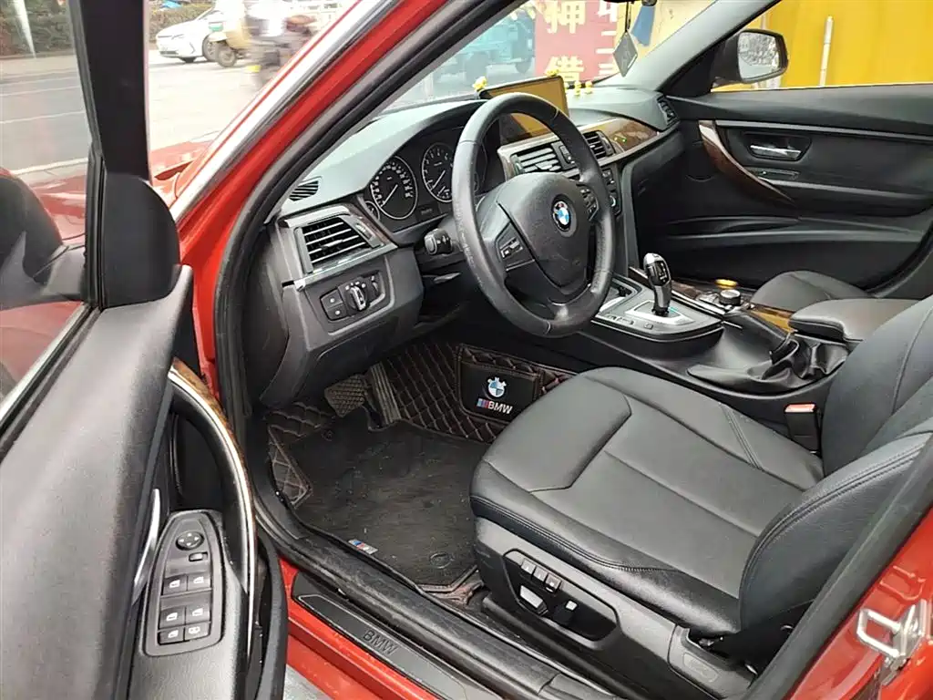 BMW 3 Series 2016 320Li Progressive фото 16