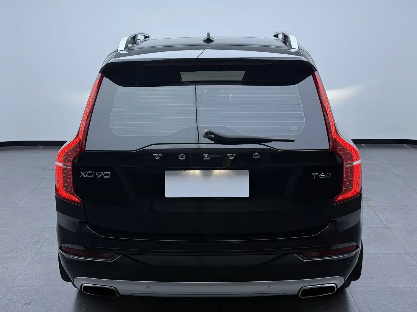Фото 13 - Volvo XC90