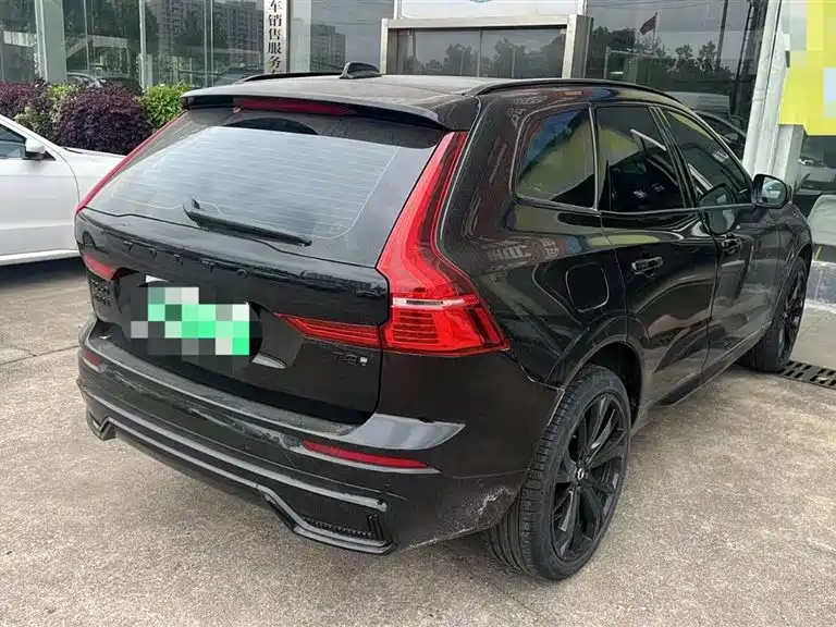 VOLVO XC60 PLUG-IN HYBRID