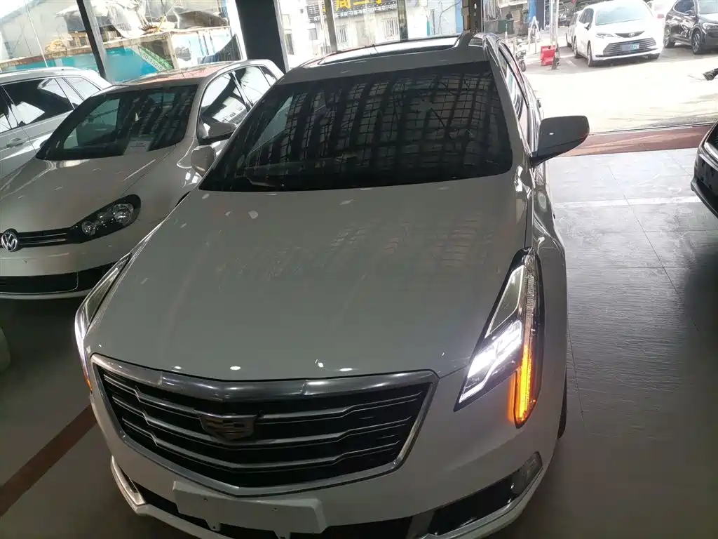 Cadillac XTS 2018 28T Elite фото 3