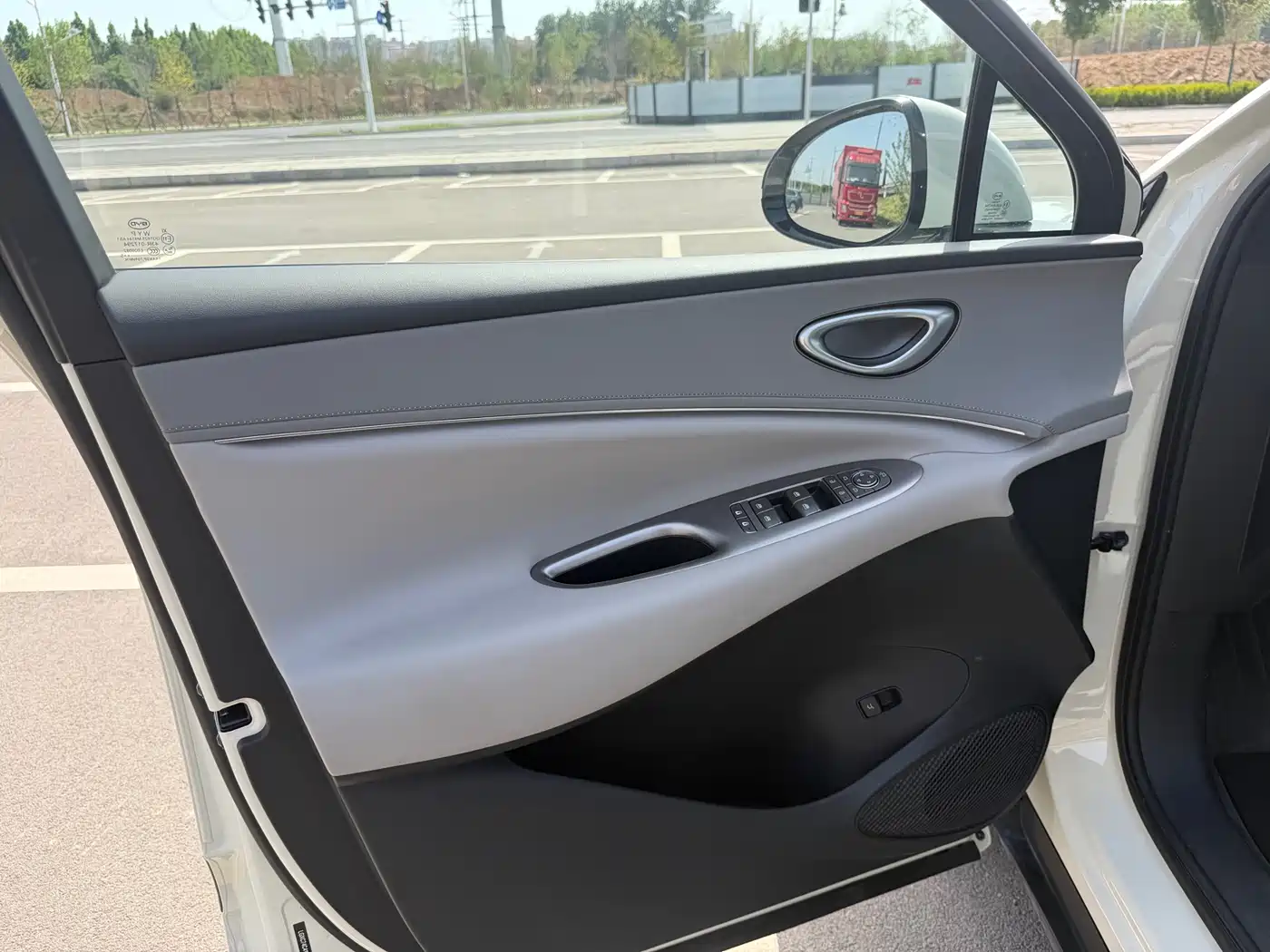 BYD Sealion 06 New Energy 2025 DM-i 170 Pilot Pro Edition фото 9