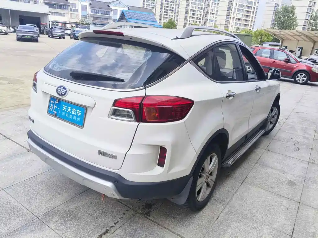 Besturn X80 2015 2015 2.0L Automatic Comfort
