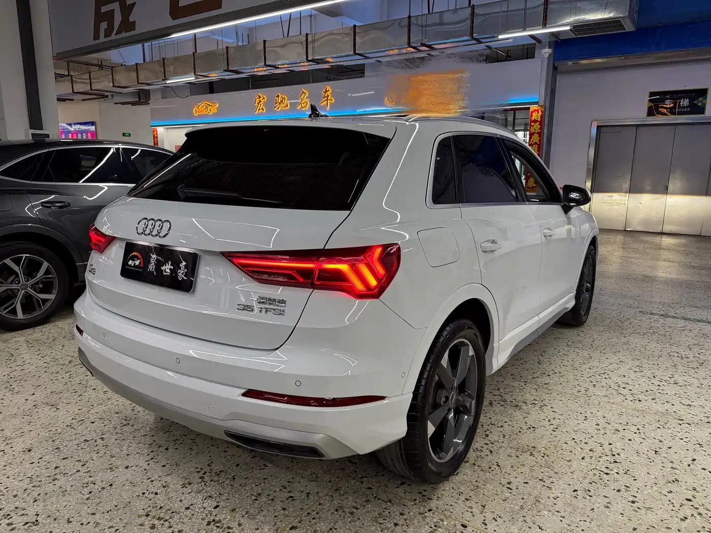 Audi Q3 2022 35 TFSI Fashion Dynamic фото 6