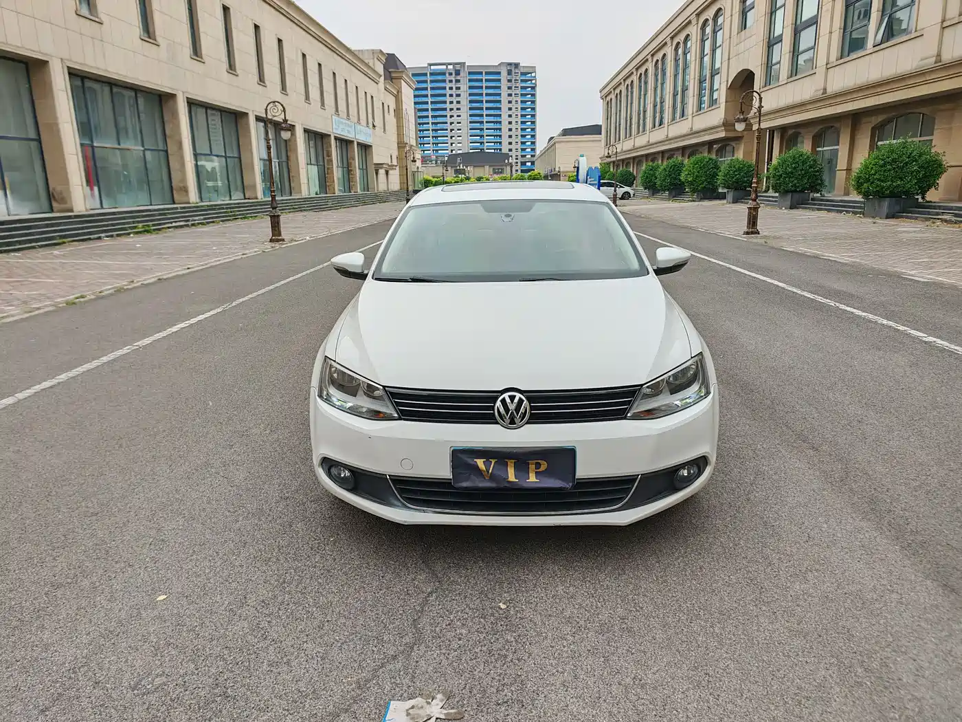 Volkswagen Sagitar 2014 Facelift 1.6L Automatic Comfort фото 2