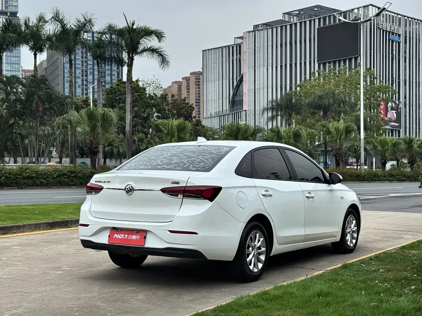 Buick Excelle 2018 15T DCT Progressive (China V) фото 9