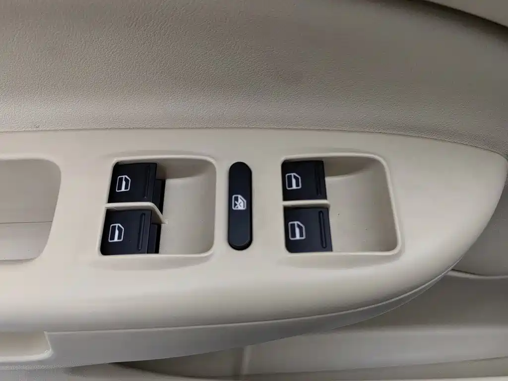 Фото 9 - Škoda Octavia