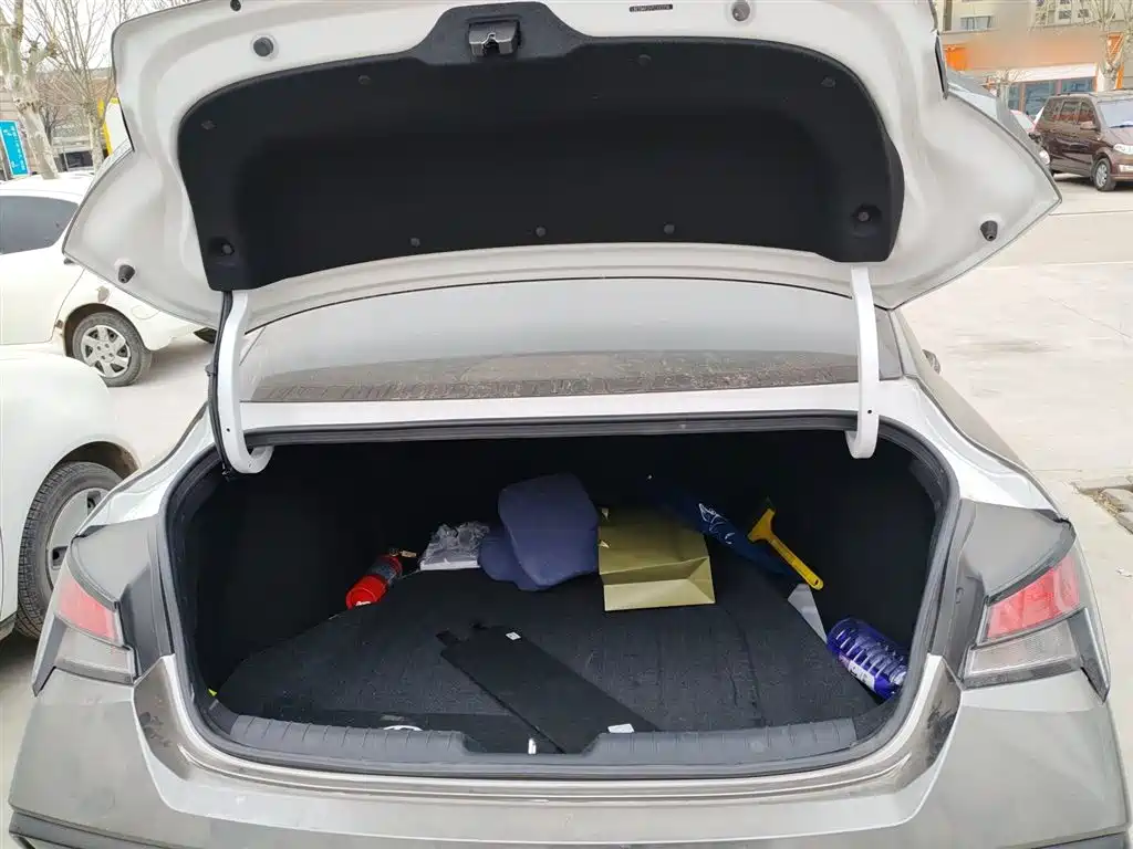 Hyundai Elantra 2023 1.5L CVT GLX Elite Edition фото 19
