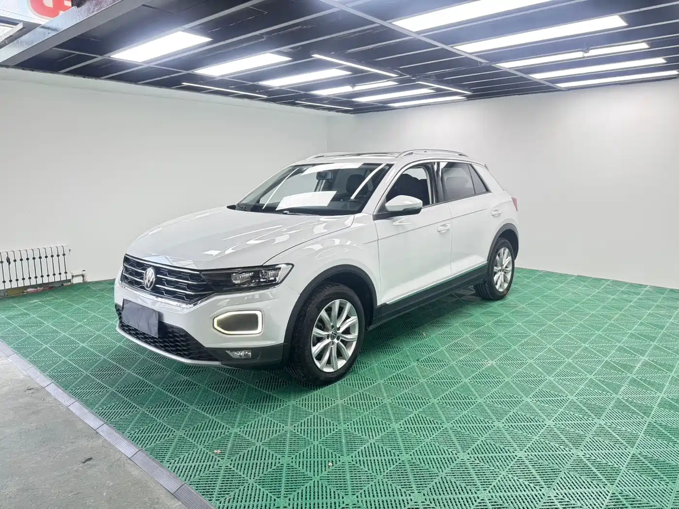 VOLKSWAGEN T ROC EXPLORING SONGS