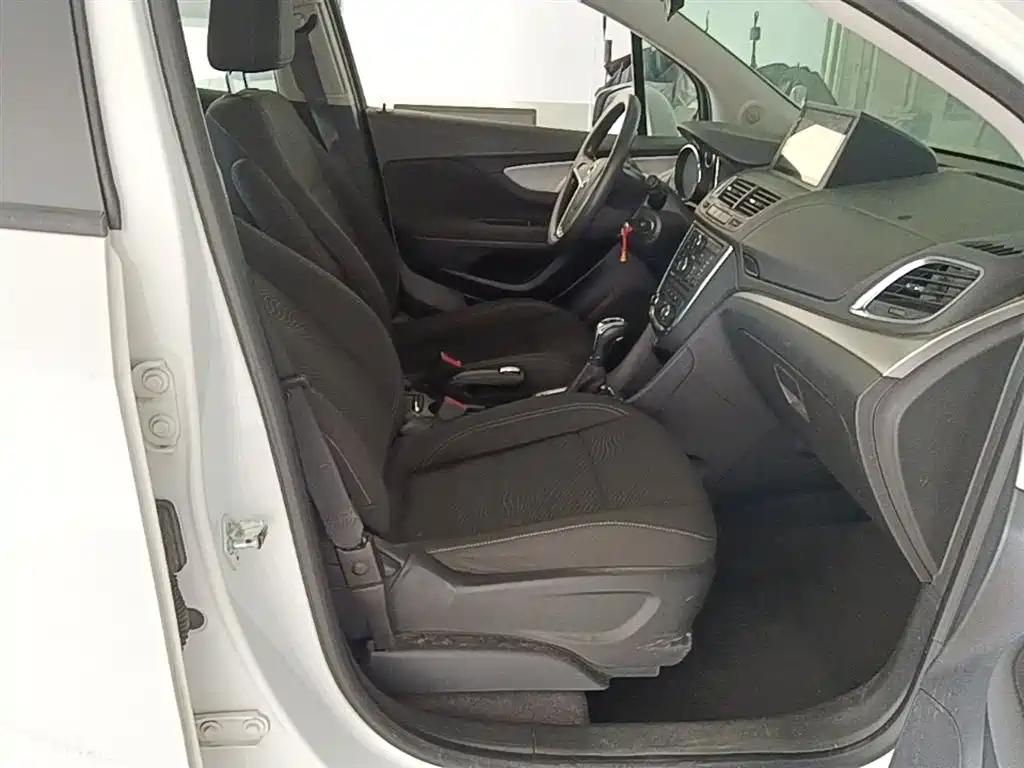 Buick Encore 2015 1.4T Automatic 2WD Urban Elite фото 25