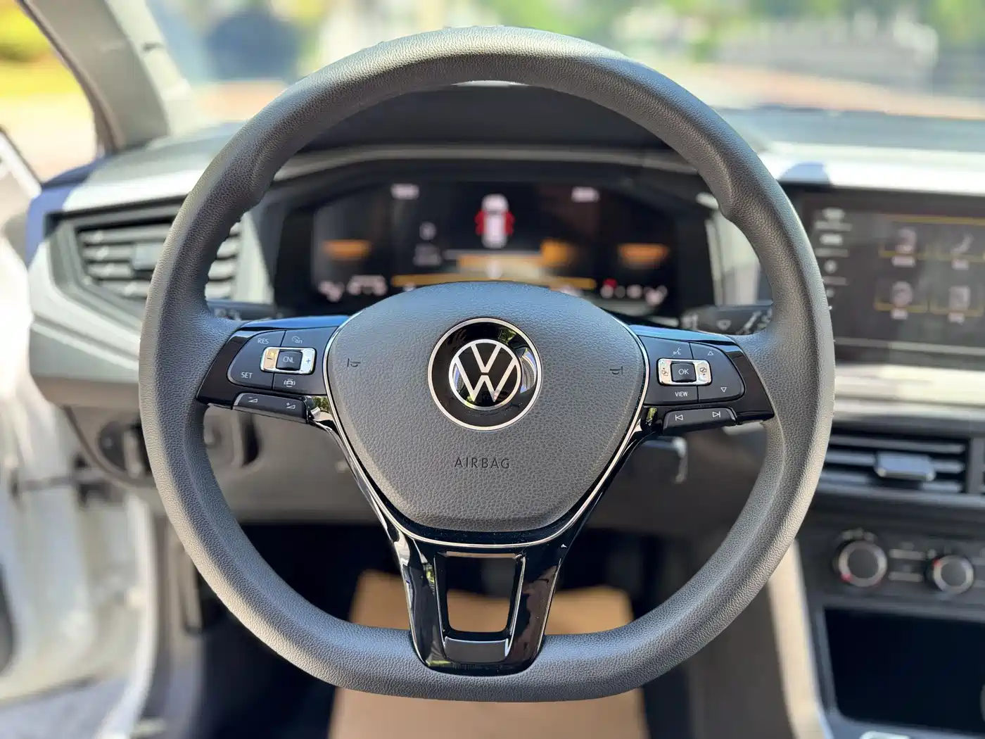 Volkswagen Polo 2023 Facelift Plus 1.5L Auto Joyful Living Edition фото 13