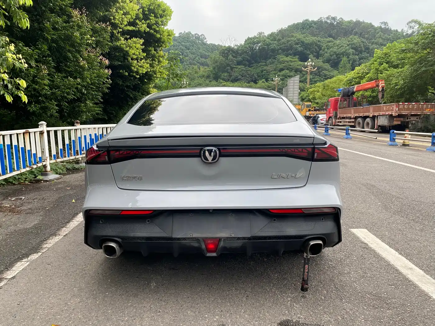 CHANGAN UNI-V