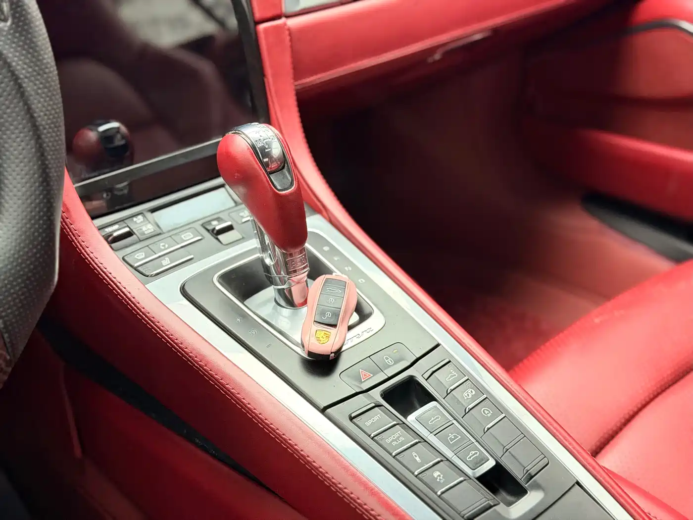 Porsche 911 2013 Carrera 4 Cabriolet 3.4L фото 15