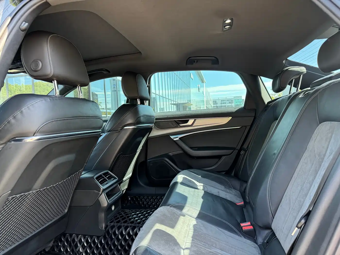 Audi A6L 2022 40 TFSI Luxury Dynamic фото 12