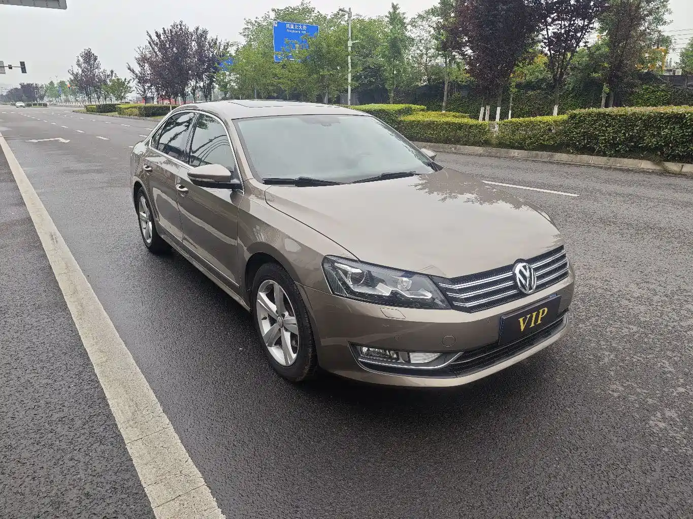 Volkswagen Passat 2011 1.8TSI DSG Supreme Edition фото 8