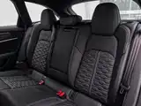 Photo 14 - Audi RS 6
