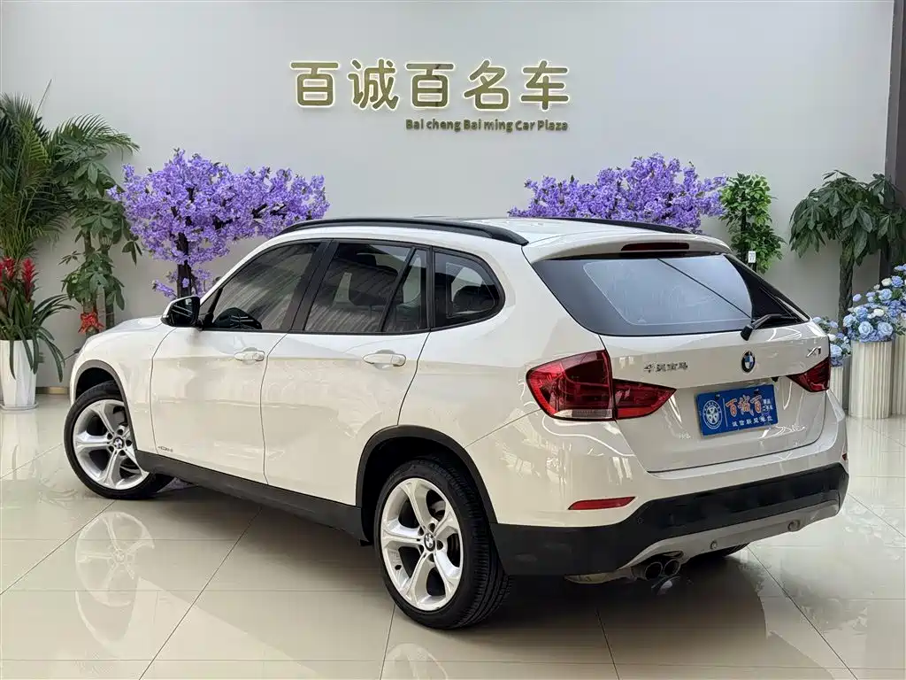 BMW X1 2015 Model sDrive18i Fashion Advanced Edition фото 8