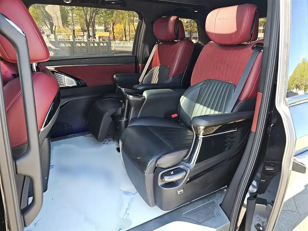 GAC Trumpchi Trumpchi M8 2023 Model Master Series 400T Ultimate Edition фото 13