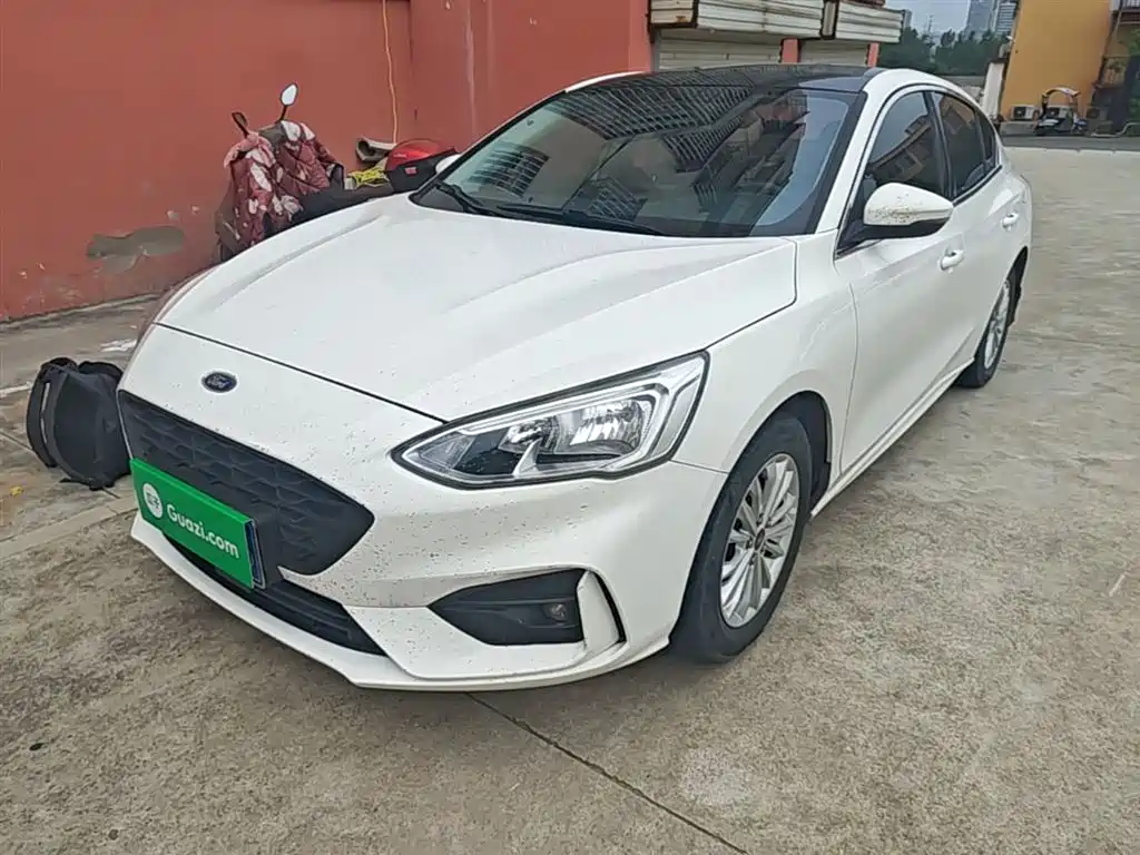 Ford Focus 2020 Sedan EcoBoost 180 Automatic Sharp Trend Type