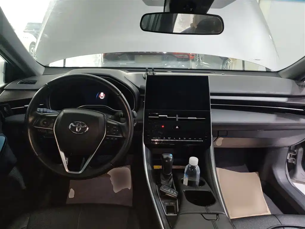 Toyota Avalon 2022 2.0L Luxury Edition фото 6