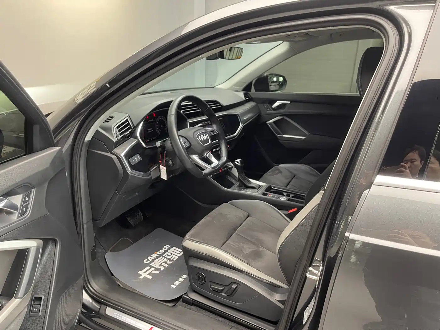 Audi Q3 2023 35 TFSI Fashion Dynamic Model (1.5T) фото 10