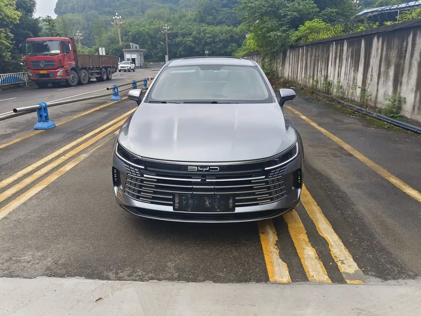 BYD Destroyer 05 2022 DM-i 120KM Premium фото 2