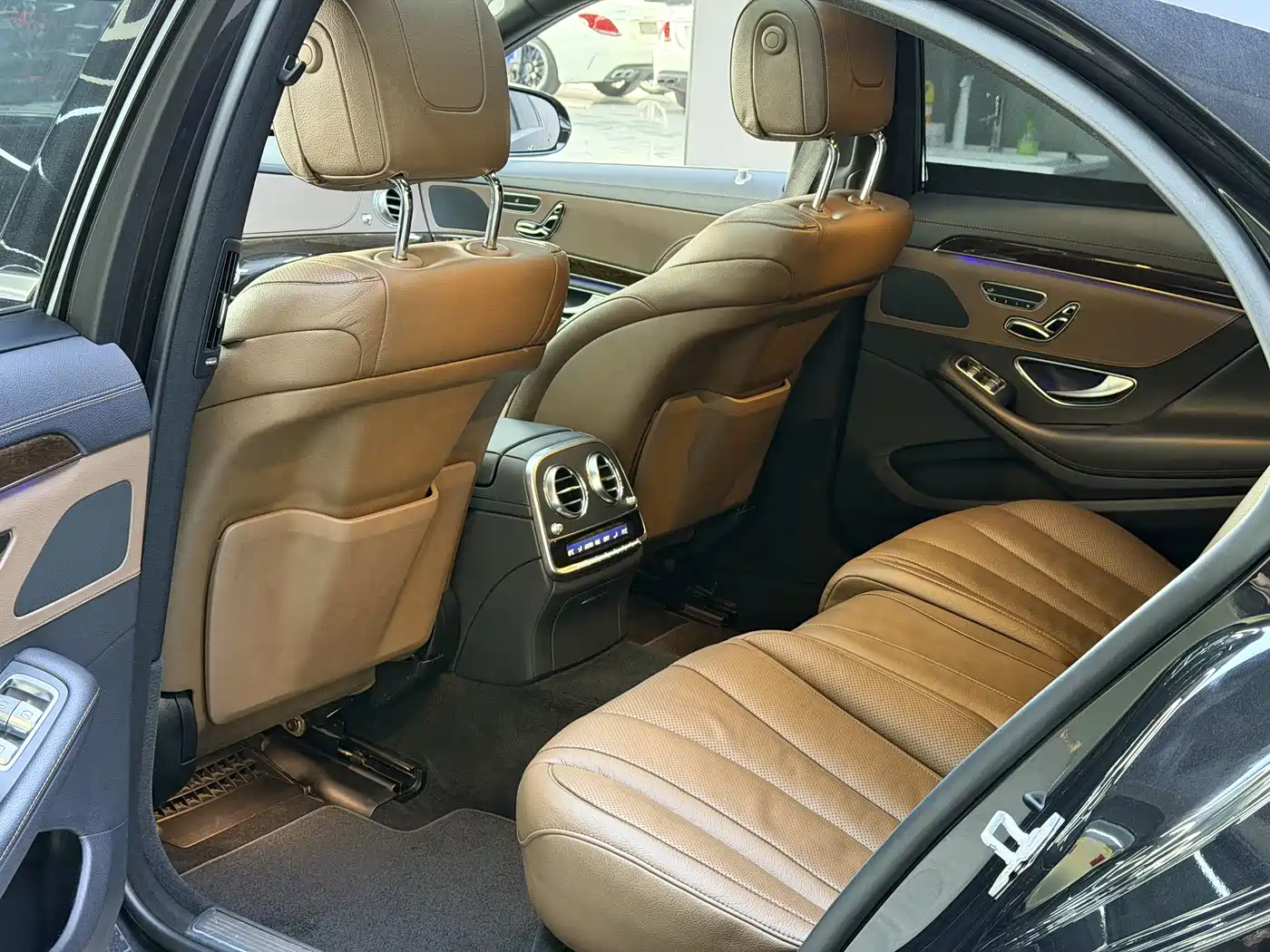 Mercedes-Benz S-Class 2018 S 320 L фото 8