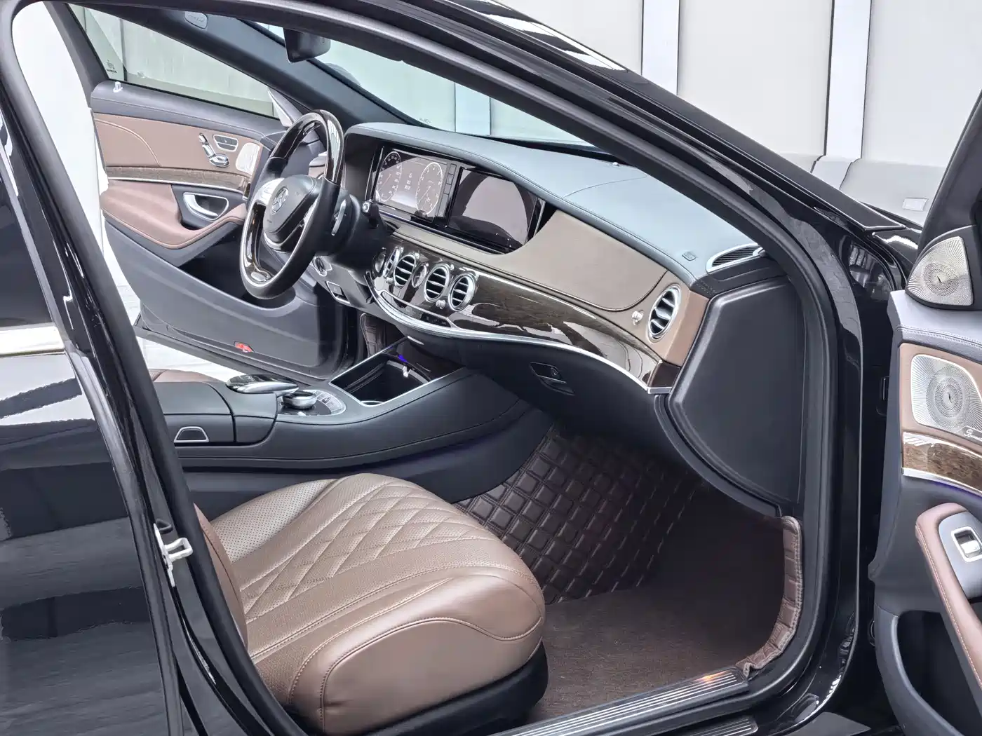 Mercedes-Benz S-Class 2016 S 320 L Luxury фото 12