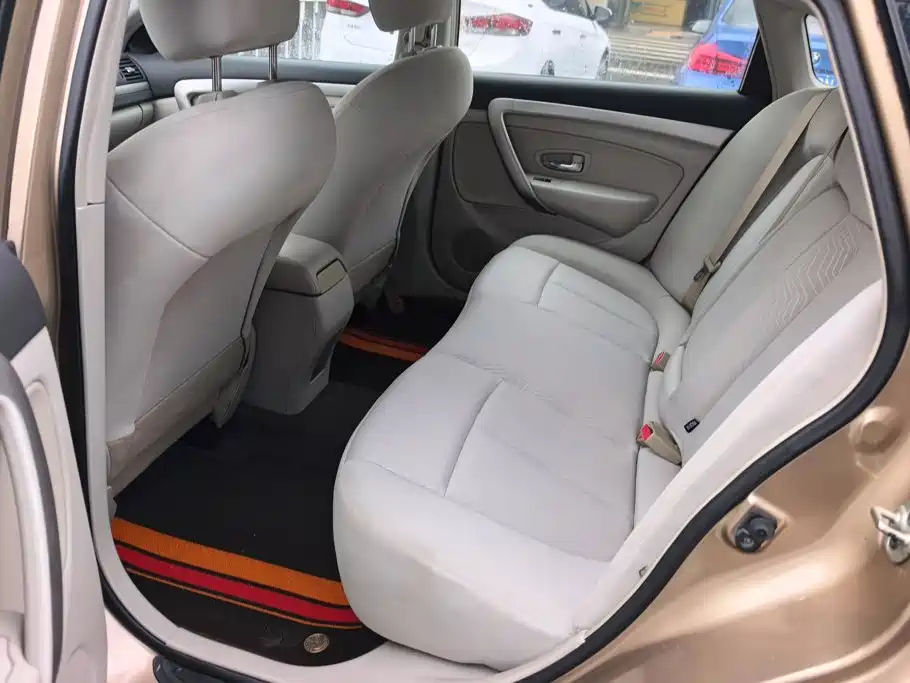 Dongfeng Aeolus Dongfeng Fengshen A60 2015 2016 Model 1.5L Manual Luxury