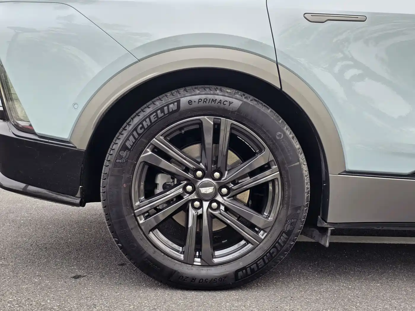 Cadillac IQ Rui Ge 2022 RWD Long Range Luxury Edition фото 26